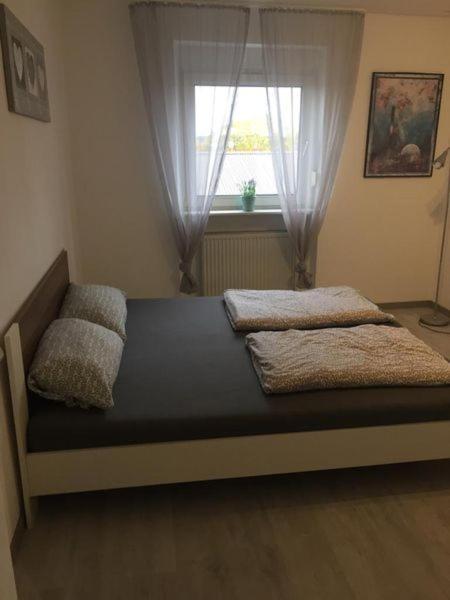 Gut Gelegenes Appartment Mit Wifi, Parkplatz, Wama, Trockner Usw. 凯撒斯劳滕 外观 照片